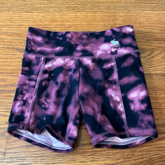 Abercrombie Girl’s Athletic Biker Shorts Size 5/6 - Picture 1 of 3